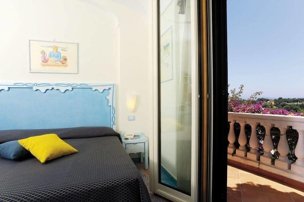 Hotel Bellevue Benessere & Relax Искья Экстерьер фото